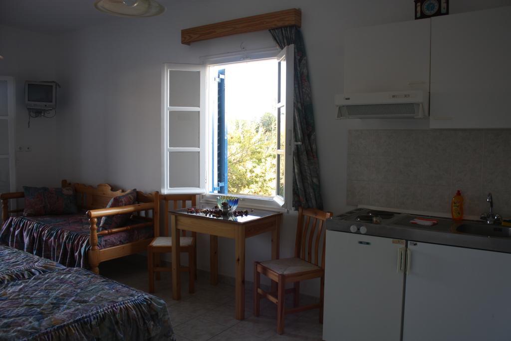 Mavromatis Studios Naxos City Exterior photo